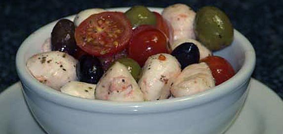 tomatoboccicinisalad